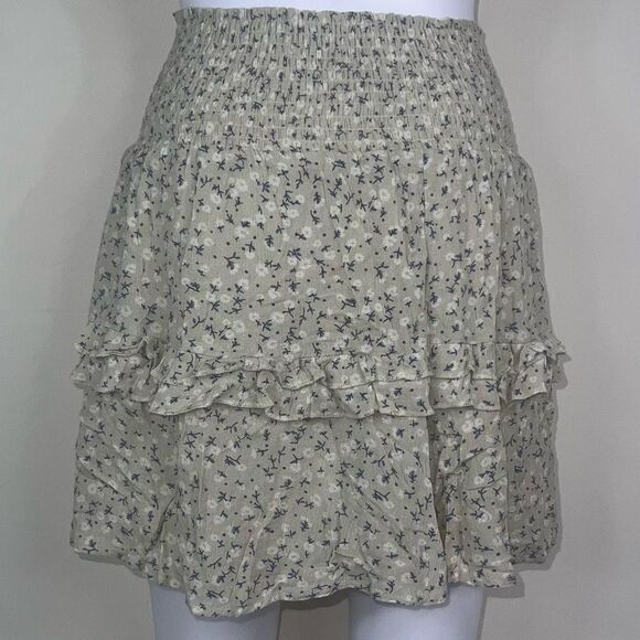 Kendall + Kylie Ditzy Floral Elastic Ruched Waist Ruffle Flirty‎ Mini Skirt - Picture 5 of 12